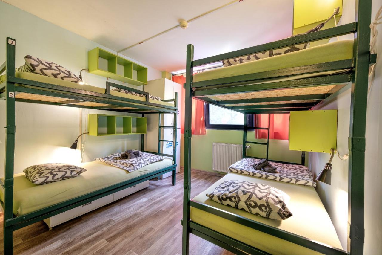 Single Bed 4-Bed Dormitory Room,1417501203:JPEG