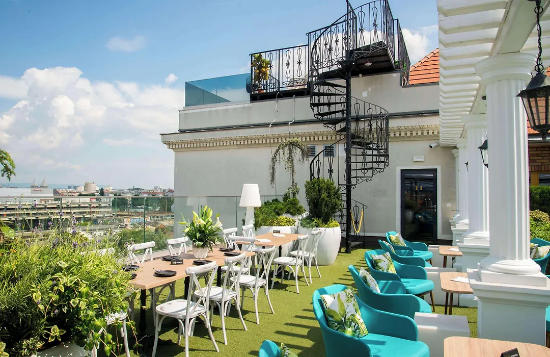 Mystery Hotel Budapest, Preferred Hotels & Resorts-1