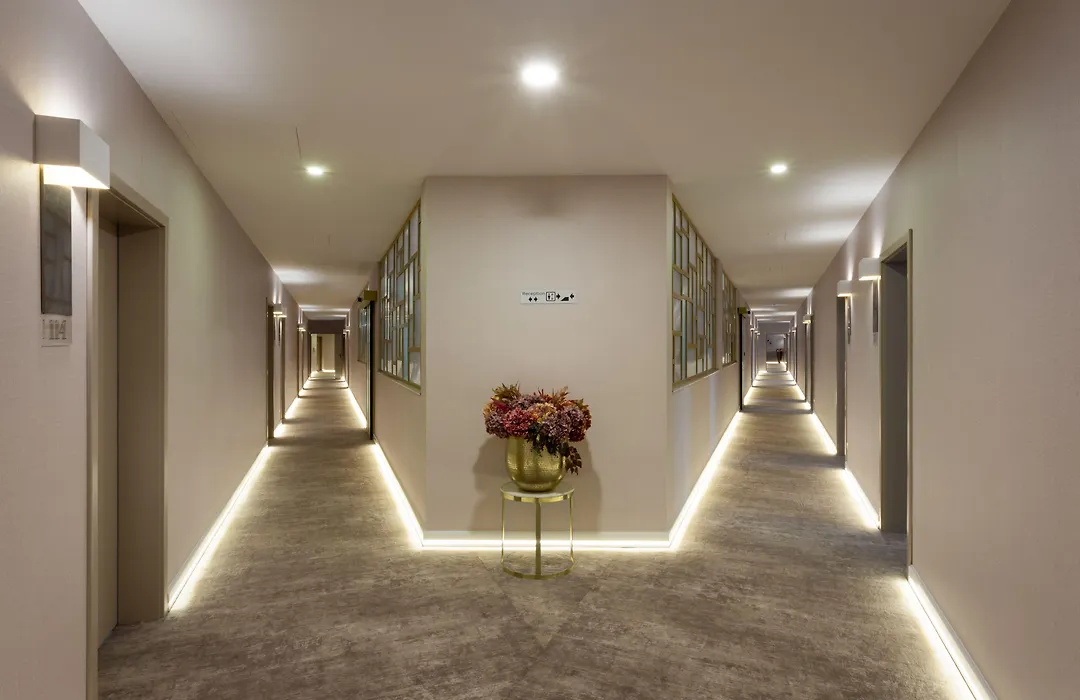 Mera Hotel-1
